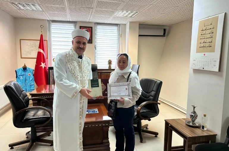 Filipinli Talactac Müslüman olup "Hayat" ismini aldı