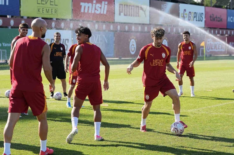 Galatasaray, hazırlıklarını sürdürdü