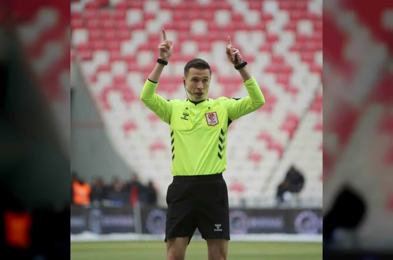 Galatasaray - Kayserispor maçını Adnan Deniz Kayatepe yönetecek