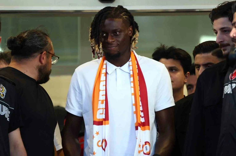 Galatasaray’ın yeni transferi Lesley Ugochukwu, İstanbul’a geldi