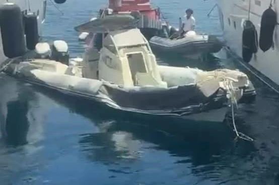 Gaz kolu takılı kalan şişme bot, rıhtıma çarparak patladı: 1 yaralı