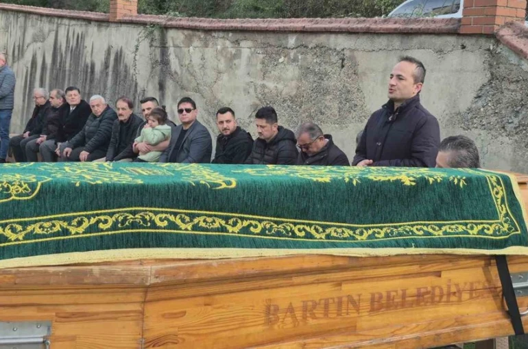 Gazeteci Hikmet Sönmez, evine son kez götürüldü