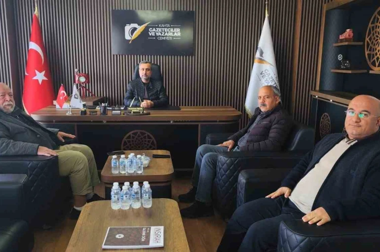 Gazeteciler günü öncesi yerel basının geleceğine dair önemli mesajlar