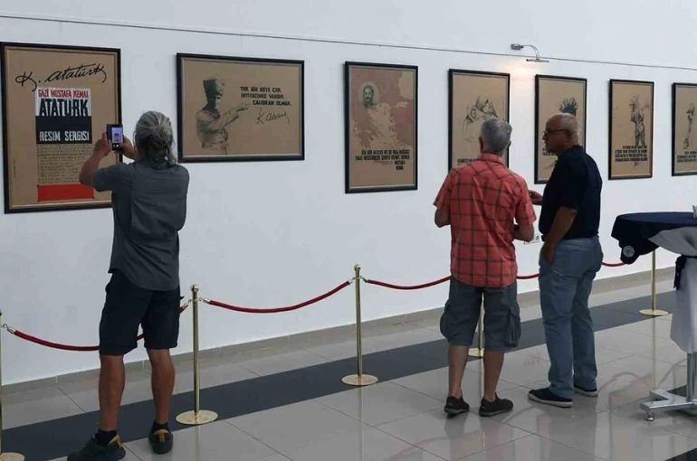 Gazi Mustafa Kemal Atatürk Sergisi sanatseverlerle buluştu