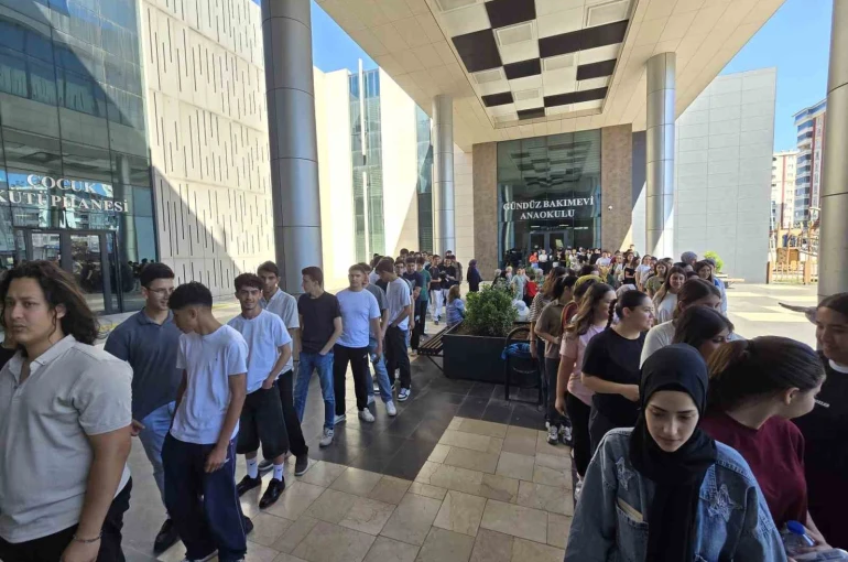 Gaziantep Büyükşehir’den sınava hazırlanan öğrencilere YKS tatbikatı