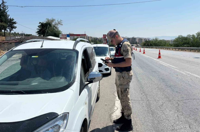 Gaziantep’te 25 aranan şahıs yakalandı