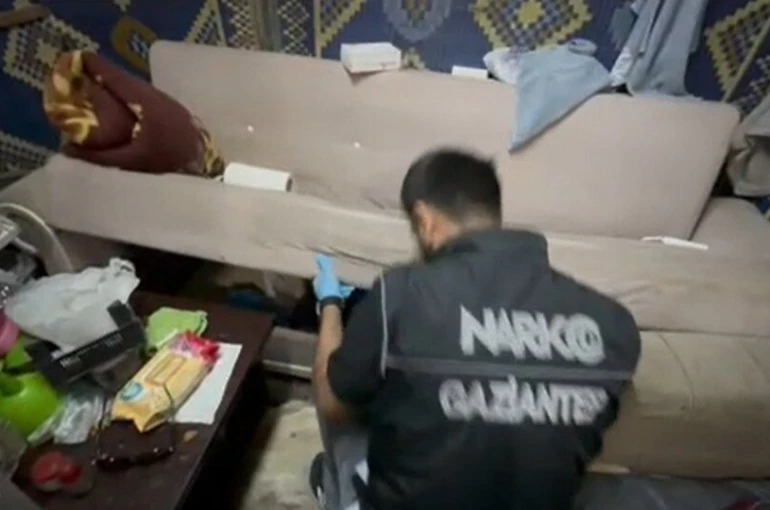 Gaziantep’te 7 kilo metamfetamin ele geçirildi: 1 şahıs tutuklandı