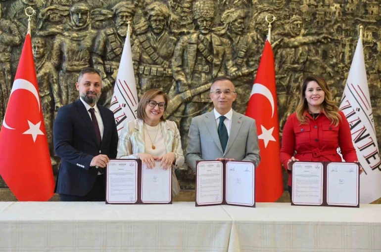 Gaziantep’te başarılı öğrencilere sınav hazırlık desteği