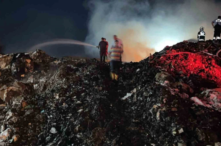 Gaziantep’te kağıt fabrikasındaki yangın kontrol altına alındı
