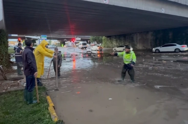 Gaziantep’te "süper hücre" hayatı felç etti
