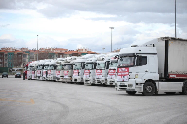 Gazze'ye 15 tır yardım yola çıktı