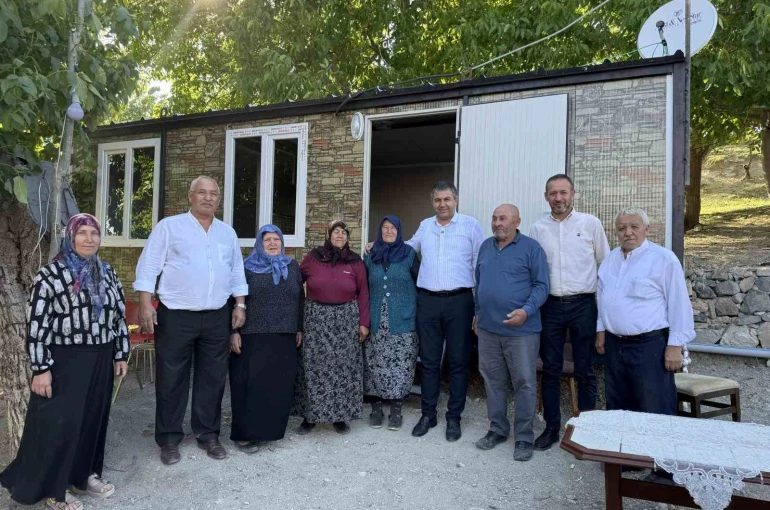 Gediz Belediyesi mağdur vatandaşların yanında