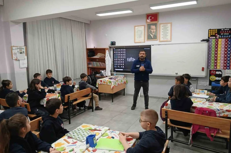 Gediz’de okullarda afet farkındalık eğitimleri düzenlendi