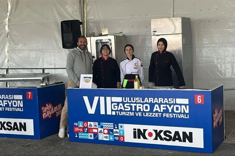 Gedizli öğrencilerden uluslararası festivalde büyük başarı: 4 madalya kazandılar