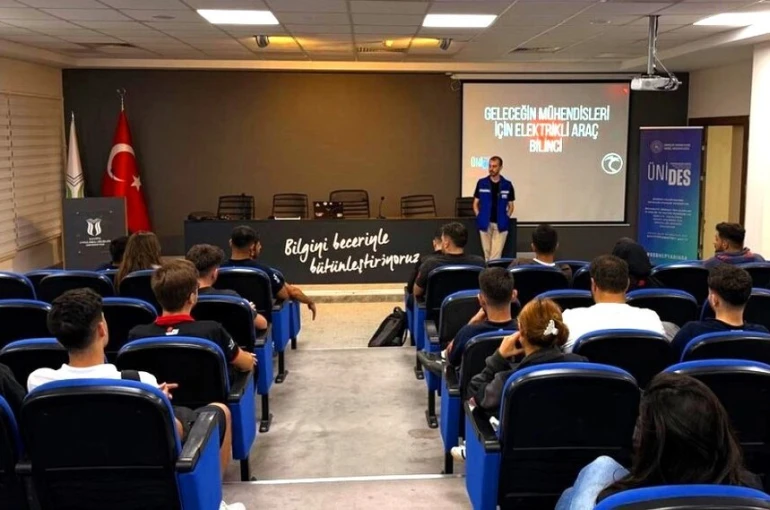 Geleceğin mühendislerine elektrikli araç eğitimi 