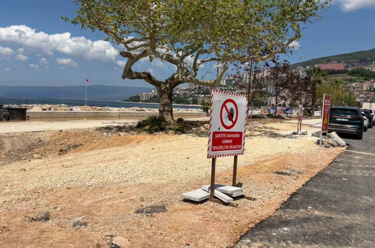 Gemlik sahil çalışmaları tüm hızıyla sürüyor