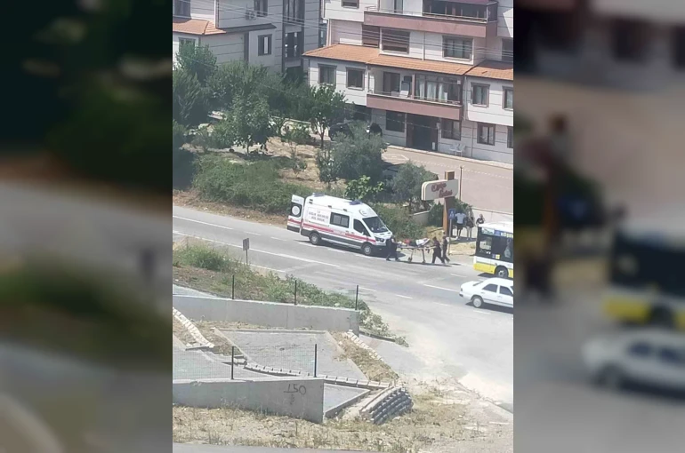 Gemlik’te otobüste fenalaşan yolcu hastaneye kaldırıldı