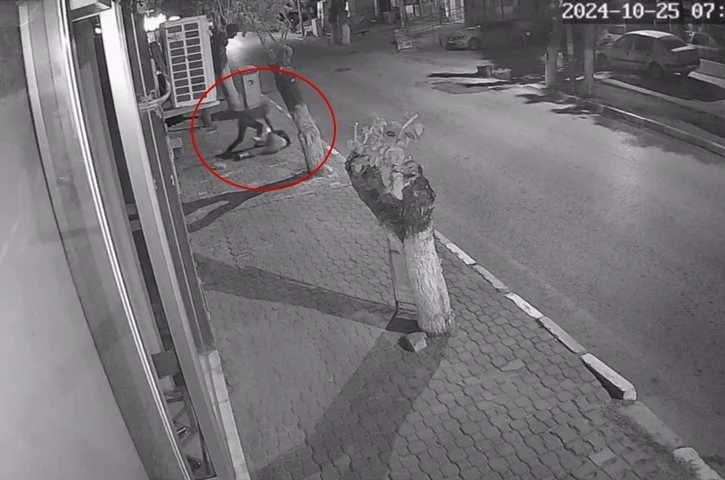 Genç kıza bıçakla dehşeti yaşatmıştı, adli kontrol ile tahliye edildi