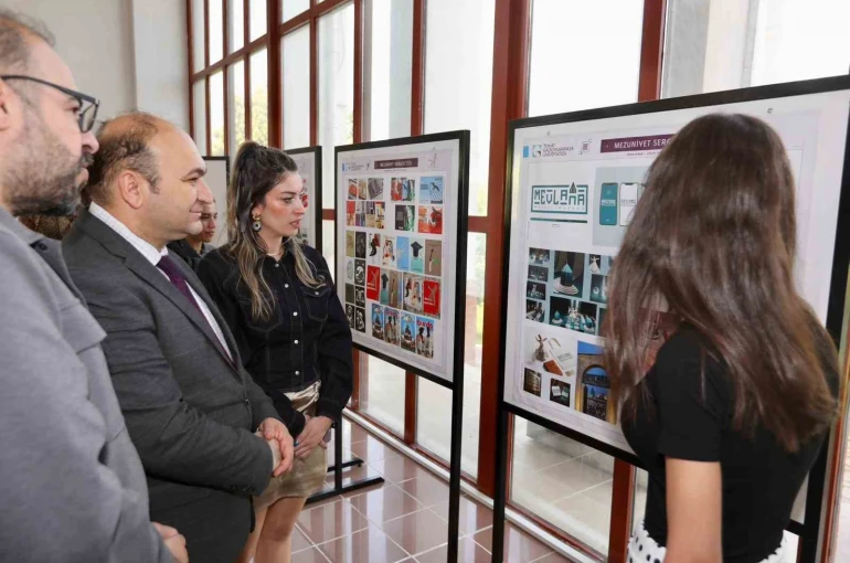 Genç tasarımcıların mezuniyet heyecanı sergiye dönüştü