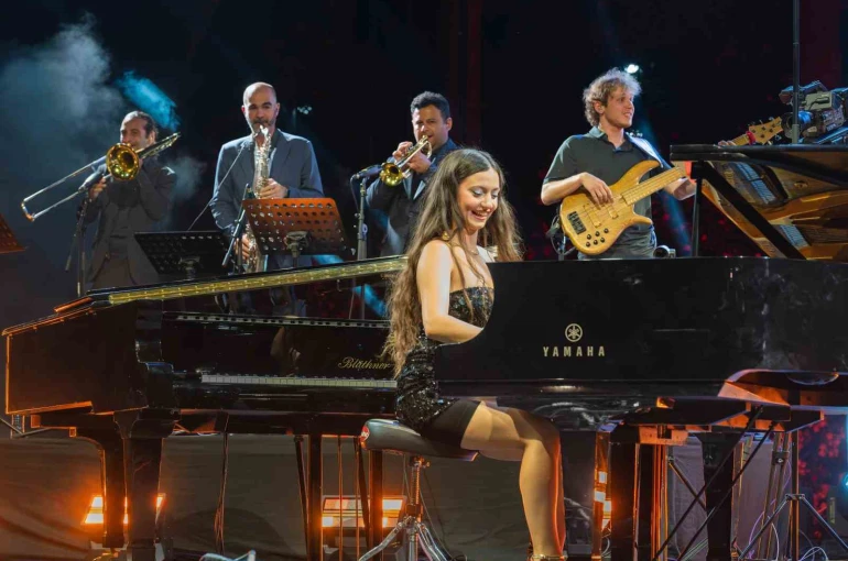 Genç Türk Müzisyen Su Yavuz, Türkiye’deki ilk konserini verdi