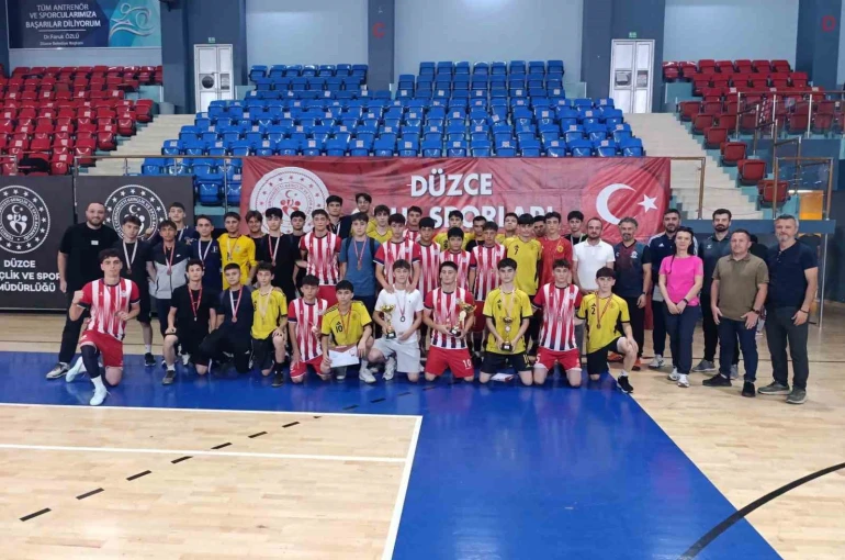 Gençler B futsal mahalli müsabakaları sona erdi