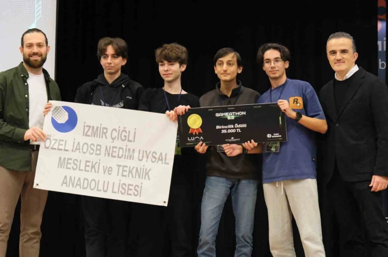 Gençler, en iyi oyunu geliştirmek için mücadele etti