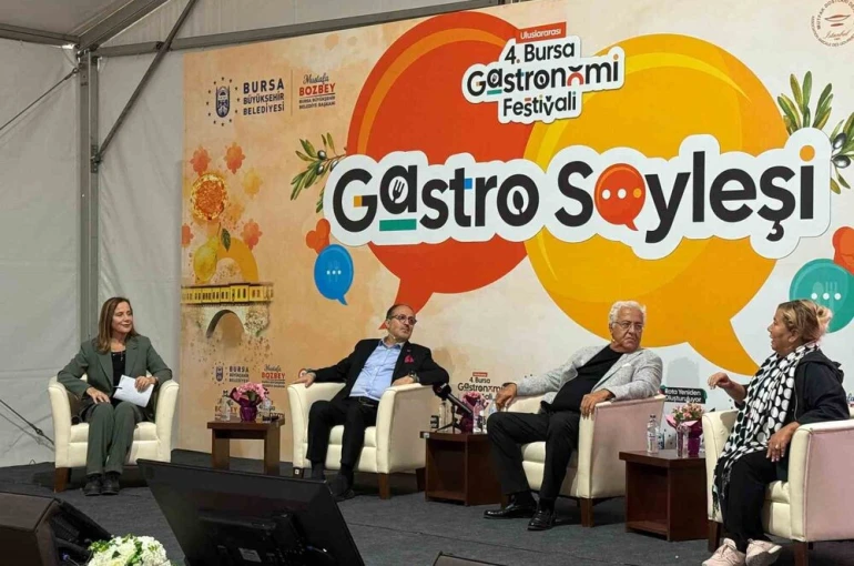 "Gençler köyde para kazanmalı"