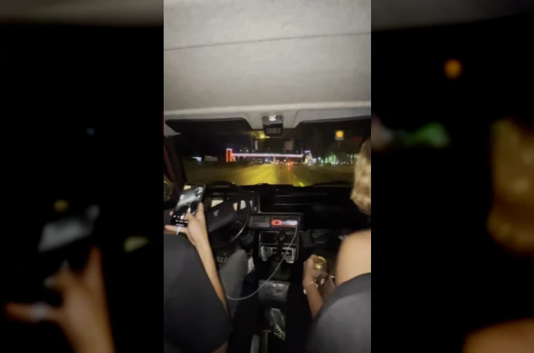 Gençlerin tehlikeli eğlencesi kamerada