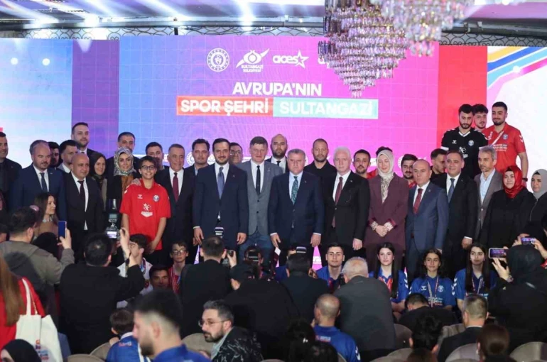 Gençlik ve Spor Bakanı Bak: "Türkiye her haliyle spor ülkesi olma yolunda hızlıca ilerliyor"