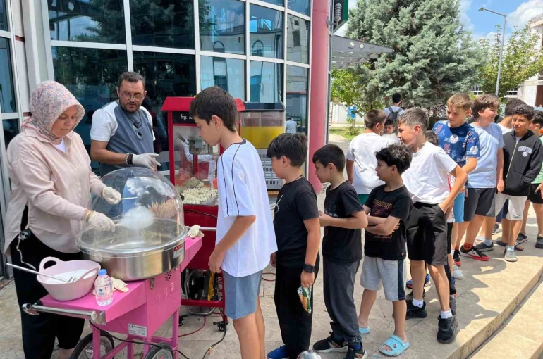 Gençlik Yaz Kulübü’nde eğlence ve eğitim bir arada