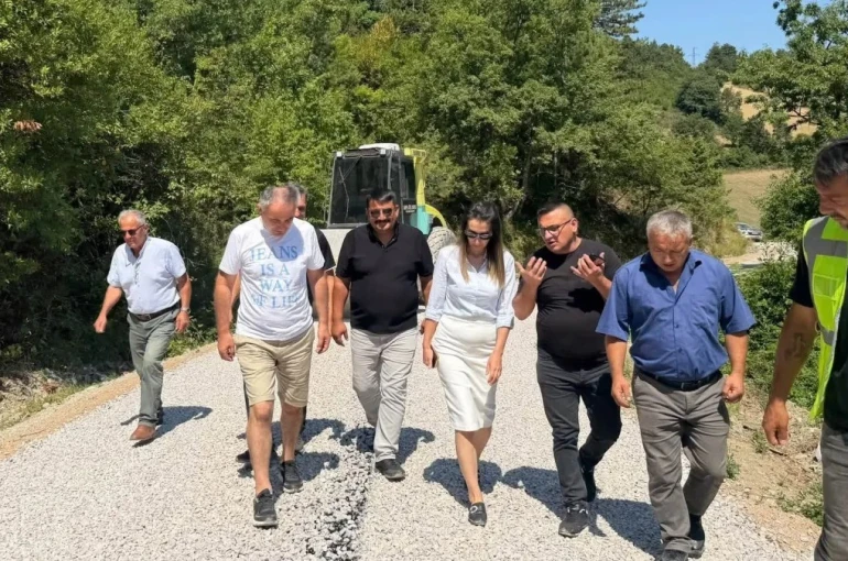 Gerze’de kırsal ulaşım çalışmaları