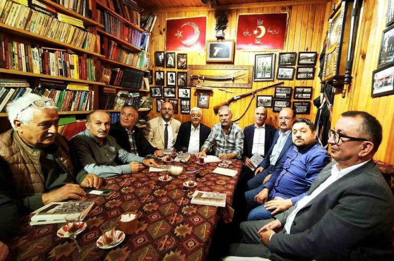 Giresun’da bu kafe müşterilerini zamanda yolculuğa çıkarıyor