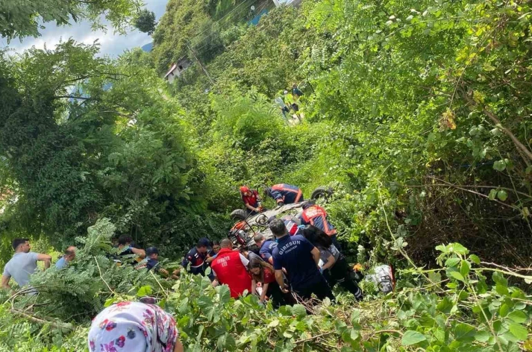Giresun’da trafik kazası: 2 ölü, 3 yaralı