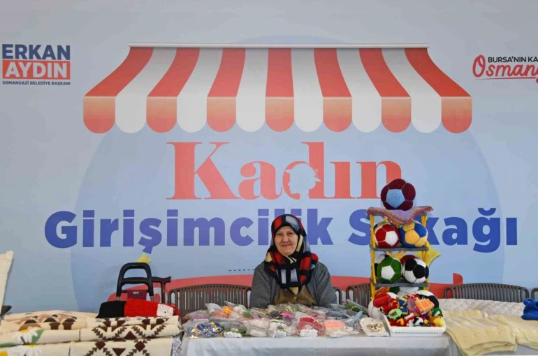 Girişimci kadınların el emeği Osmangazi Meydanı’nda buluştu
