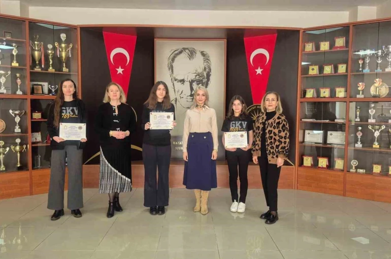 GKV’li öğrenciler dünyanın farklı ülkelerinde gençlik kamplarına gidecek 