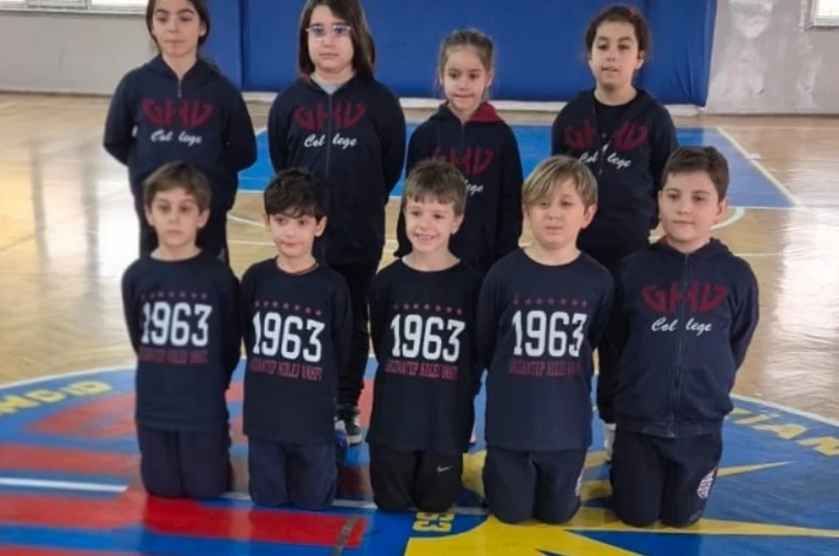 GKV’nin altın kulaçları başarıdan başarıya koşuyor