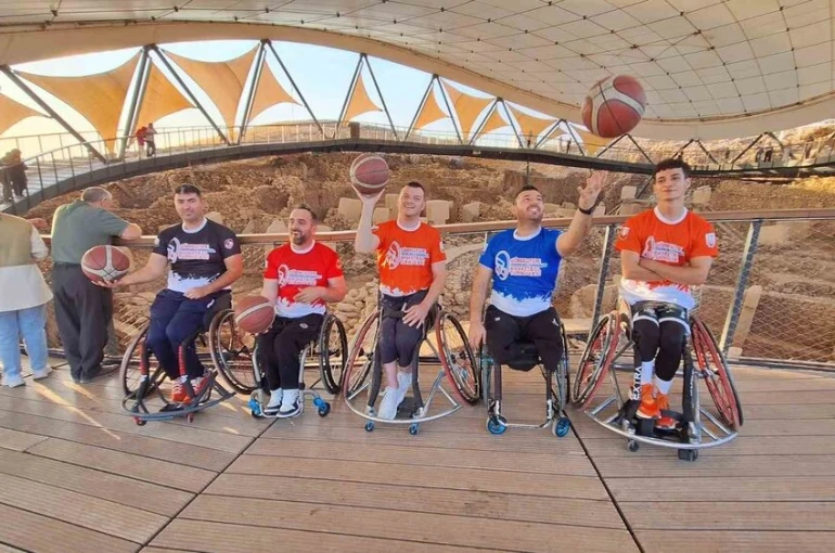 Göbeklitepe Tekerlekli Sandalye Basketbol Turnuvası öncesi takım kaptanlar, Göbeklitepe’de buluştu