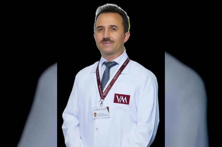 Göğüs cerrahisi uzmanı uyardı: "Akciğer kanserinde erken teşhis için geç kalmayın"