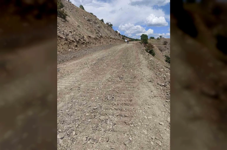 Gökdere-Beyhan sahil yolunda çalışmalar başladı