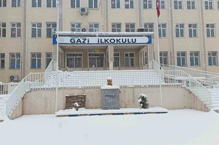 Gölbaşı’nda eğitime kar engeli