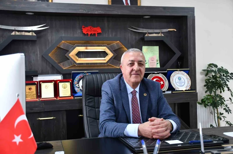 Göle Belediye Başkanı Budak: "Özgür Özel, eşime, ’Eşiniz dik durmadı, ben sizi milletvekili adayı yapayım’ şeklinde bir teklif iletti"