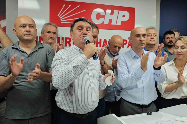 Görevden alınan CHP il yönetiminden tepki: "Kararı tanımıyoruz"