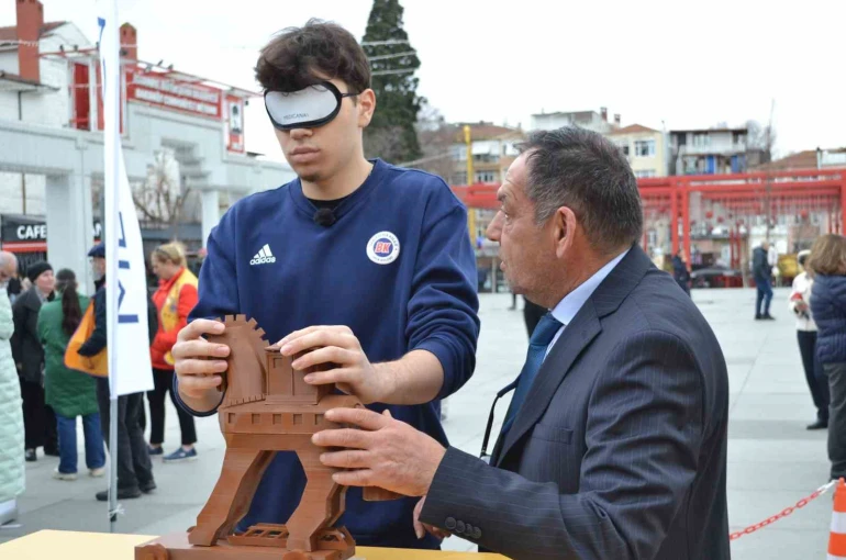 Görme engelliler için Bakırköy’de Empati Parkuru kuruldu