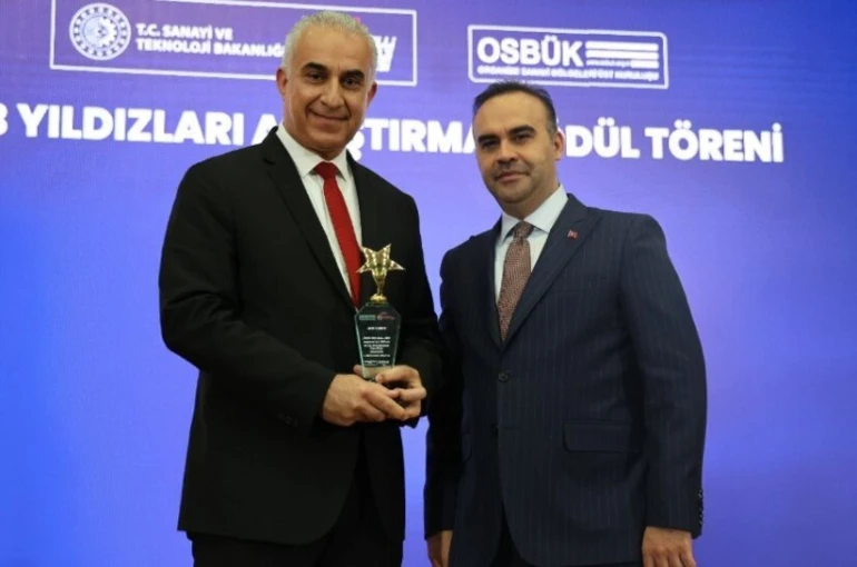 GOSB Teknopark firmalarından Logo Yazılım, OSB Yıldızları Araştırması’ndan Ar-Ge ödülü aldı