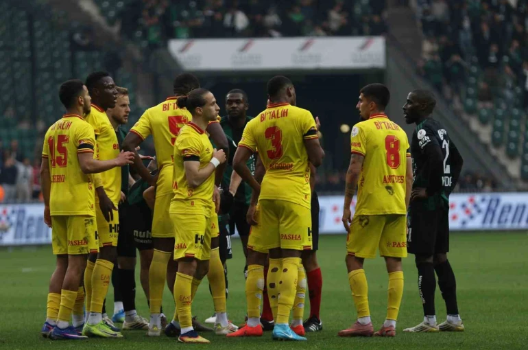 Göztepe deplasmanda geçen sezonu geçti