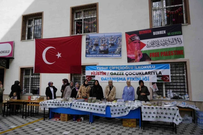 Gümüşhaneli miniklerden Sumud Filosu’na destek