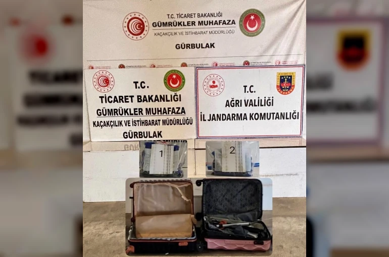 Gürbulak Sınır Kapısı’nda 4 kilo 322 gram sıvı metamfetamin ele geçirildi