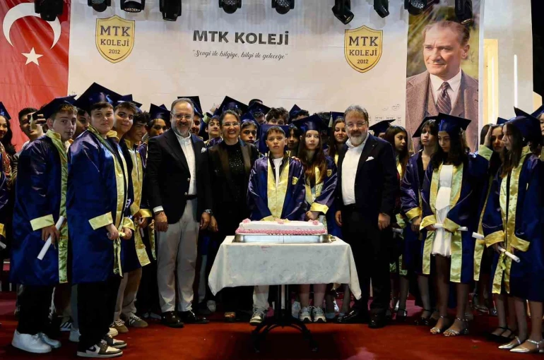 Gürbüz, "Öğrencilerimizi yalnızca akademik başarıya değil, hayata hazırlıyoruz"