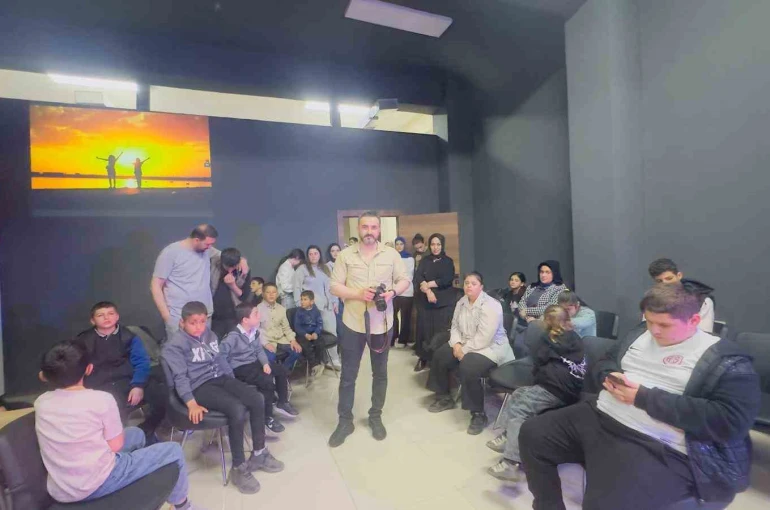 Güroymak MYO’dan özel çocuklar için fotoğraf etkinliği