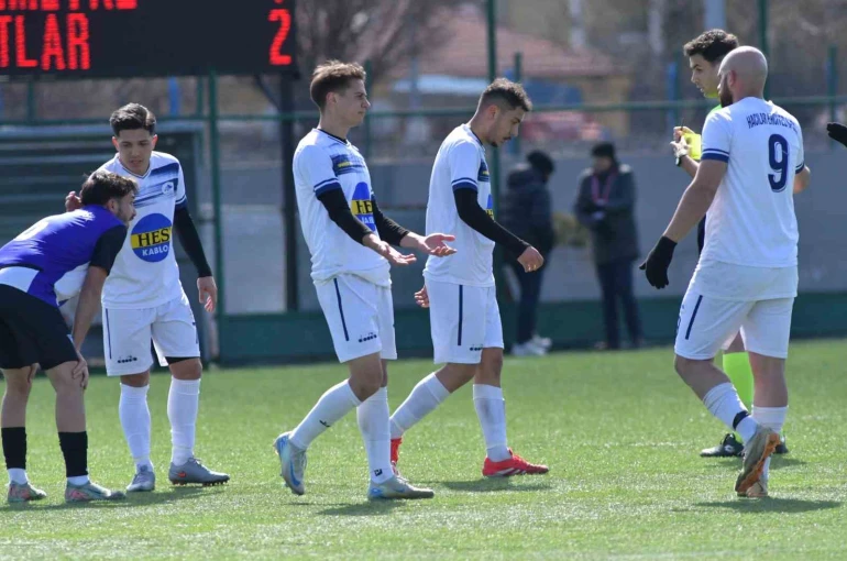 Hacılar Erciyesspor 3 puanı 3 golle aldı